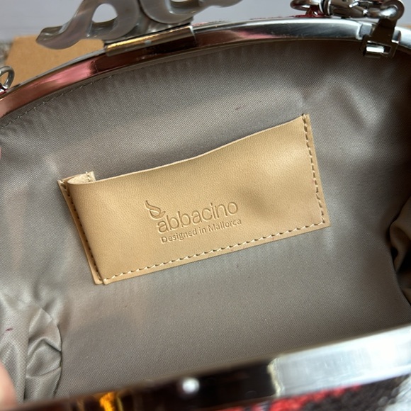 Abbacino clutch. ❤️🩷🤎🧡 - Picture 7 of 13